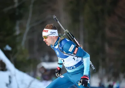 Olympialaisiin matkaava Omalla Maalla LKV:n kummiurheilija Olli Hiidensalo ampumahiihdon maailmancupissa Ruhpoldingissa. Kuva: DPA/Lehtikuva